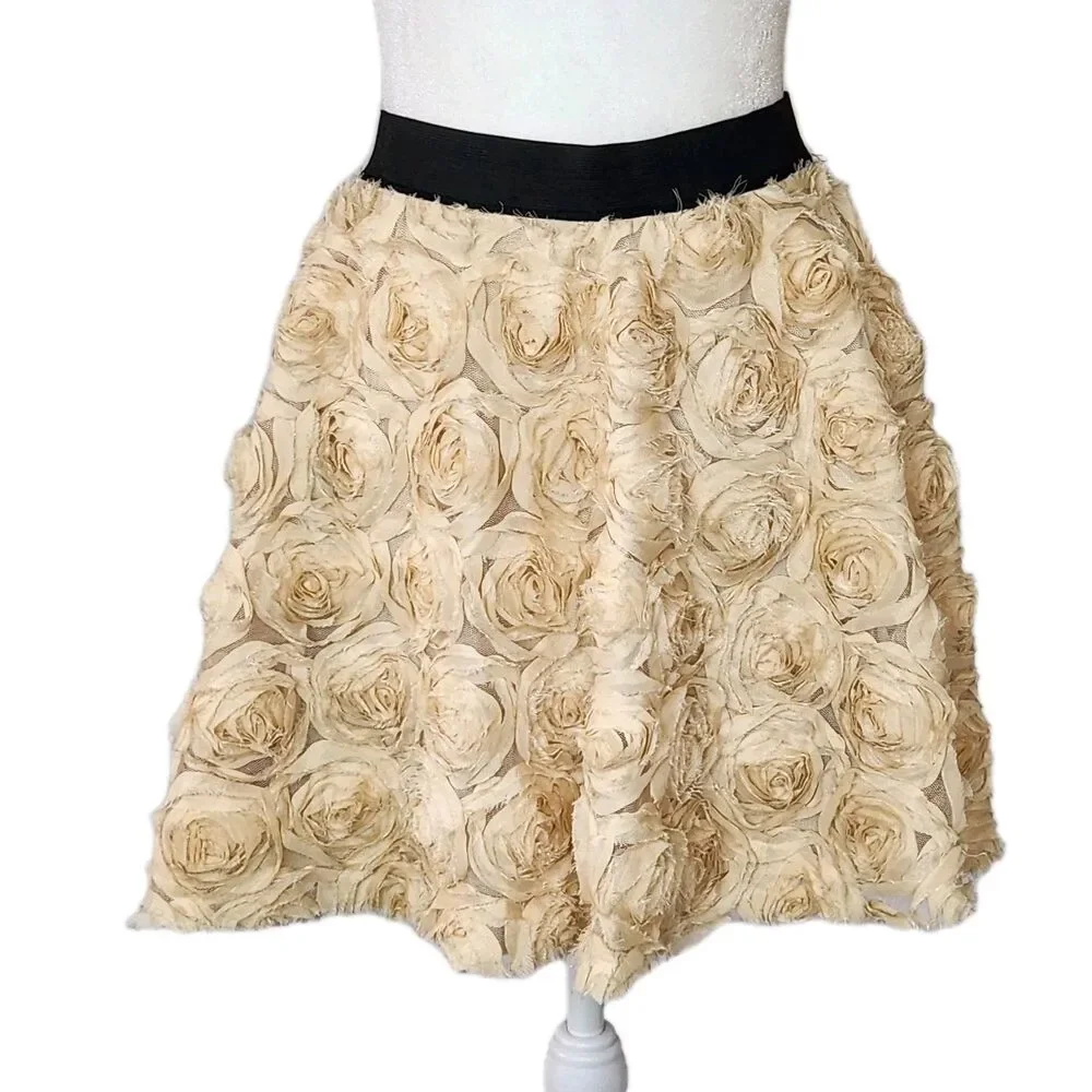 Free People 3D Textured Cream Floral Rose Skirt Medium Fairycore Balletcore